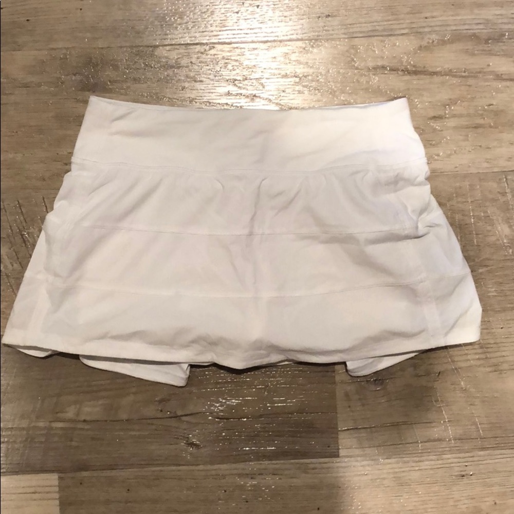 Lulu Lemon Skirt - Size 4 Reg